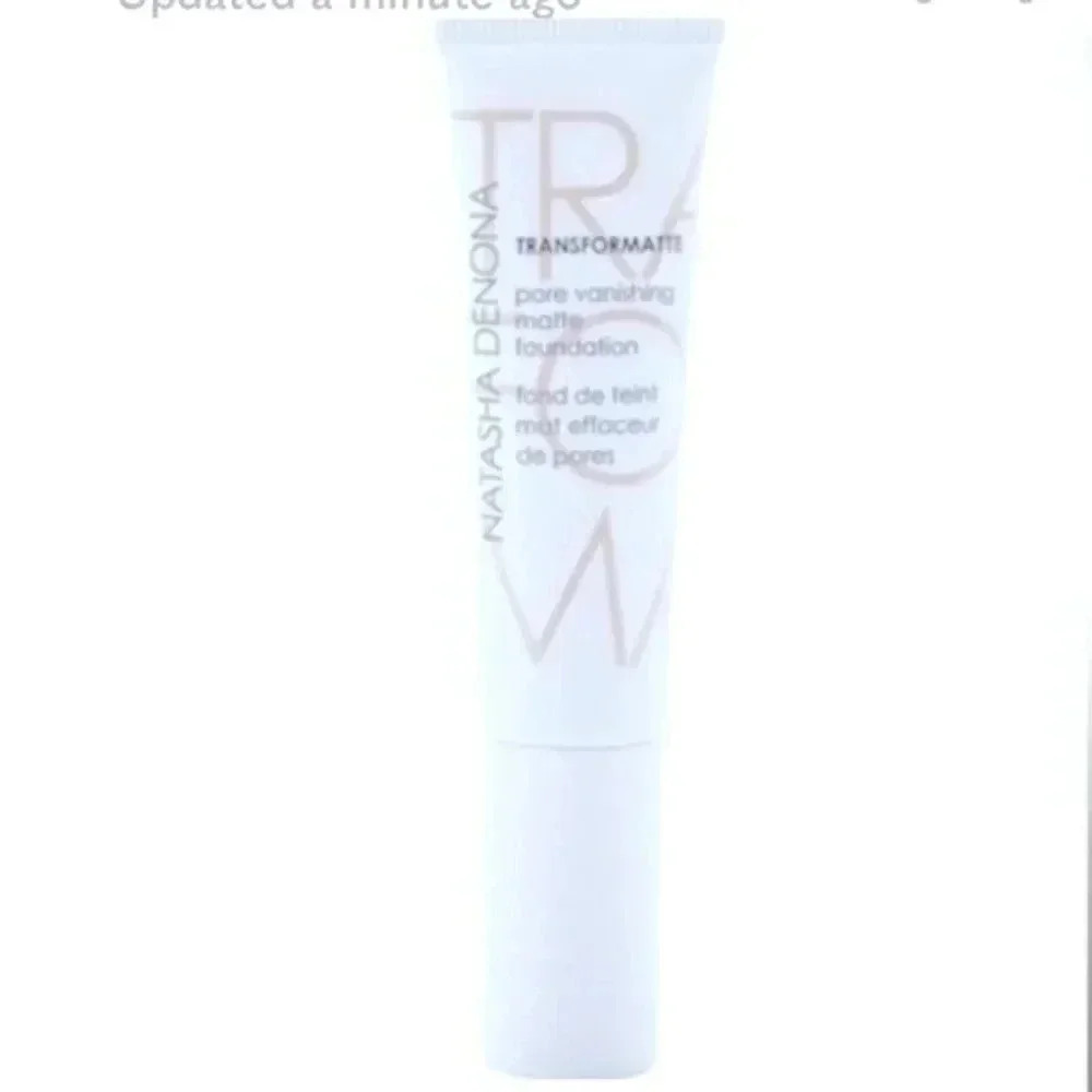 NATASHA DENON
TRANSFORMATTE PORE
VANISHING MATTE FOUNDATION SHADE 55WR WARM RED